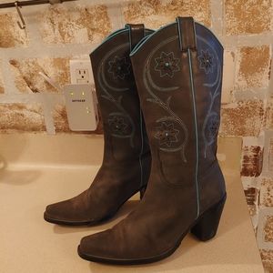 Franco Sarto Turquoise leather cowboy boots